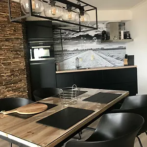 Residentie Hydro Palace, Zeedijk 250! Apartment